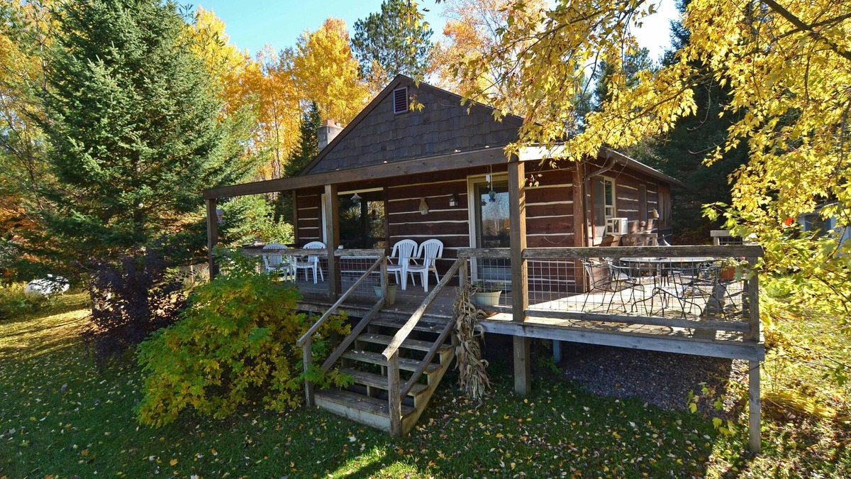 Grand View House | Brookside Cottage in Grand View