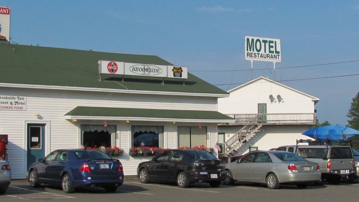 Smyrna Hotel | Brookside Inn