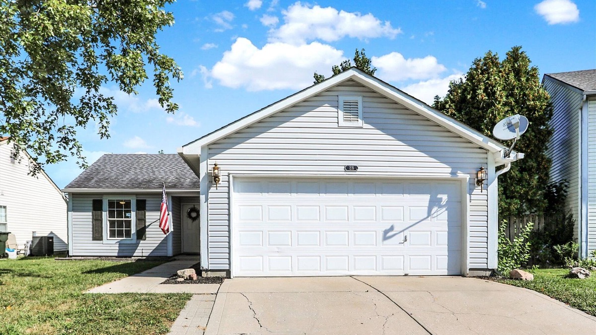 Brownsburg House | Brownsburg B&B - Relax at this newly renovated home in Downtown Brownsburg!