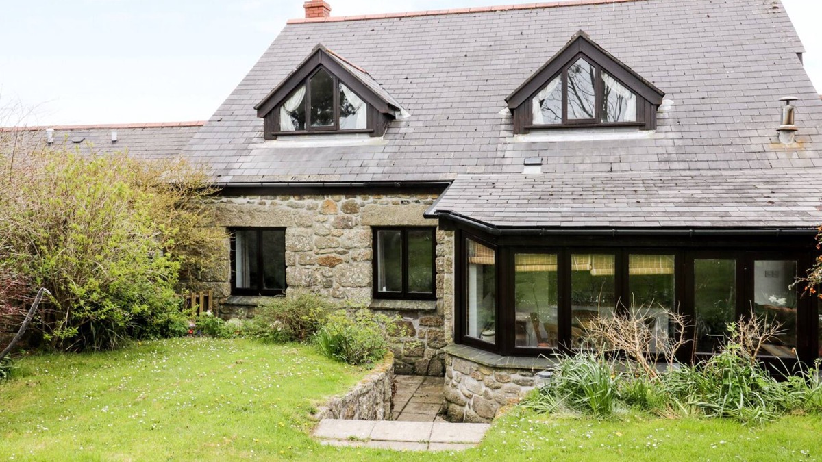 Hayle Cottage | Brunnion House