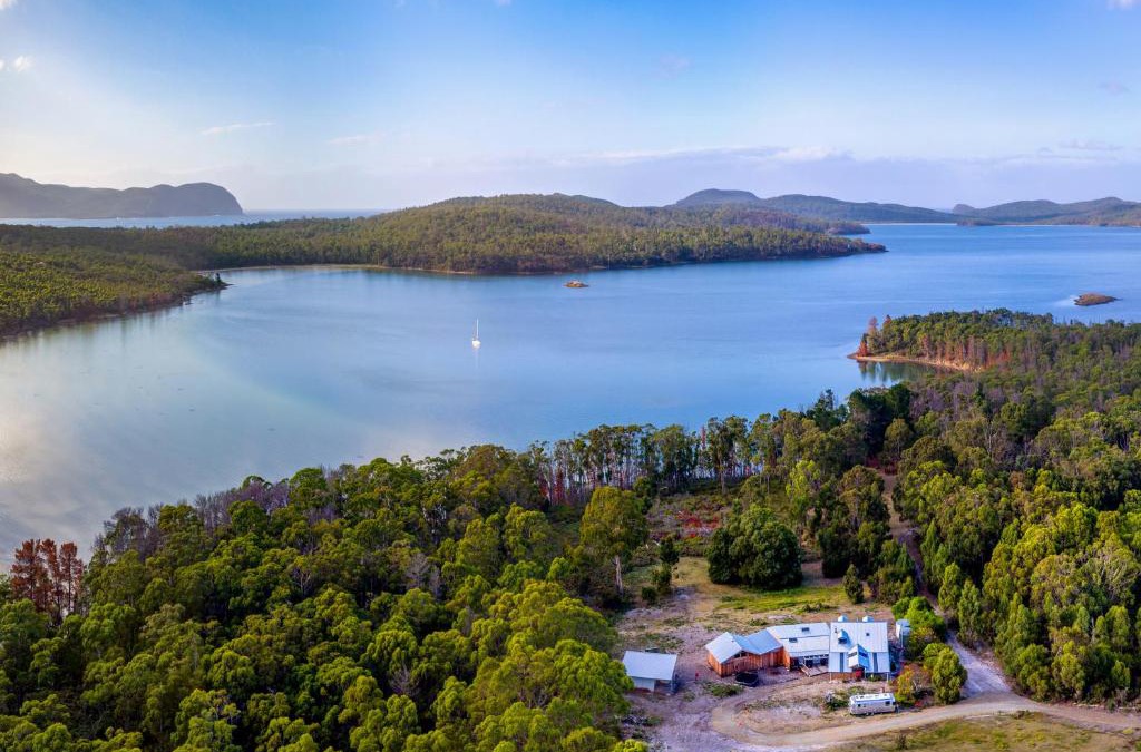 South Bruny House | Bruny Island Lodge