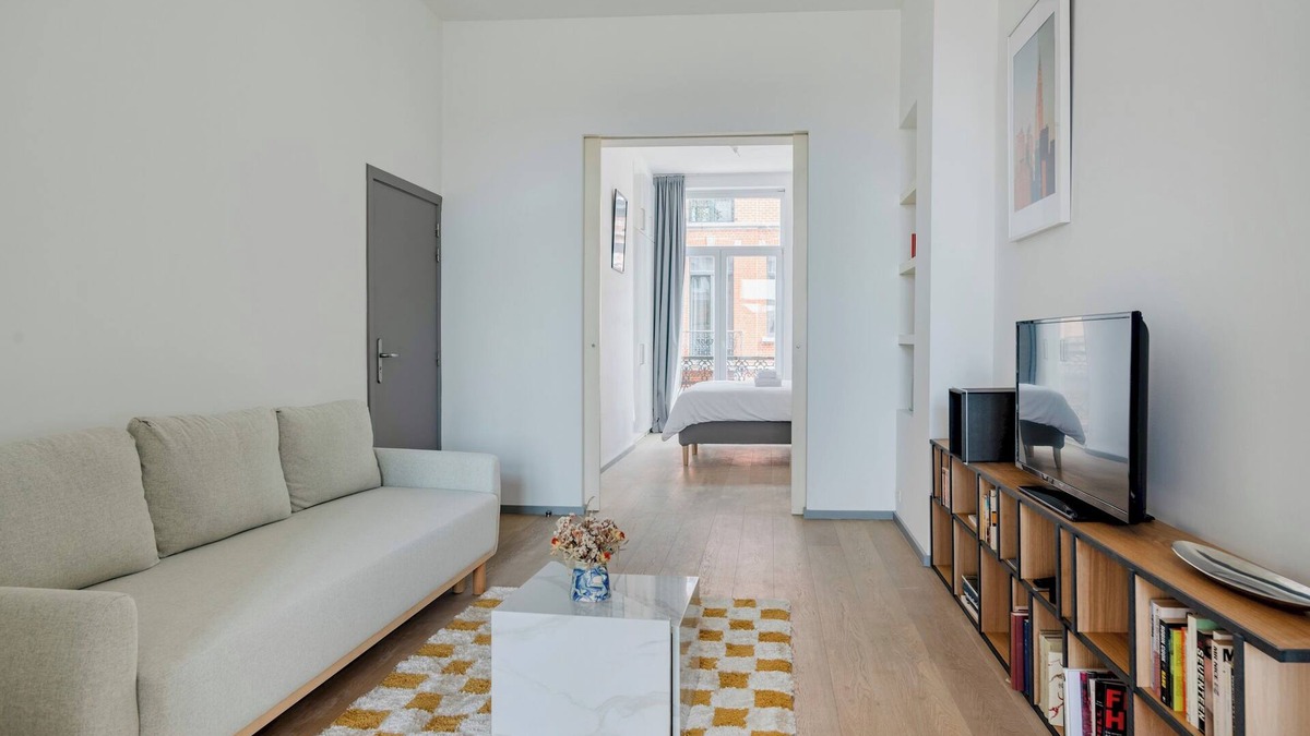Ixelles Apartment | Brussels Flagey Elegant