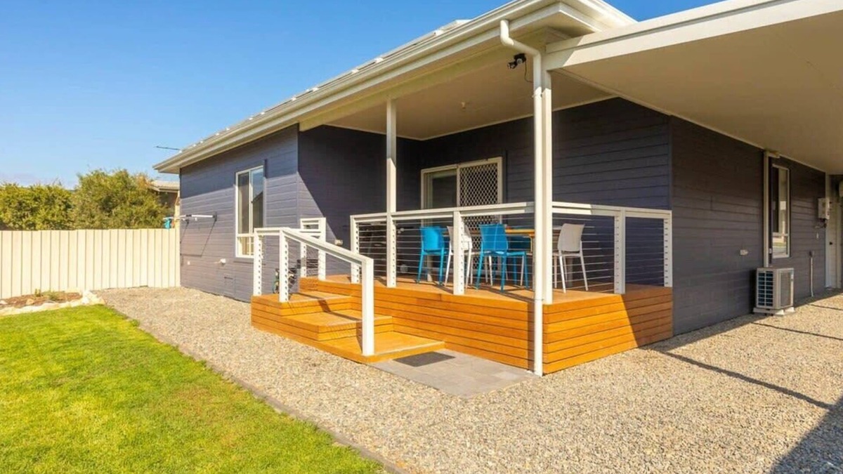 Goolwa Beach House | Bryant Blue 10 Bryant Crescent, Goolwa Beach