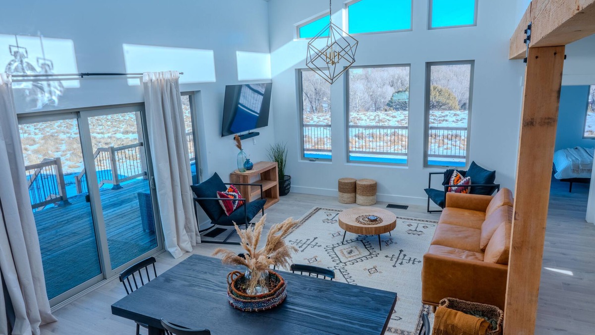 Hatch House | Bryce Canyon - Brycegate Retreat - Modern Comforts - Stunning Views