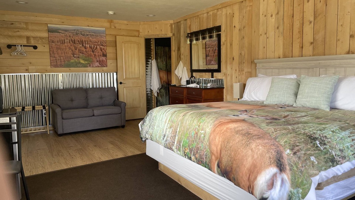 Tropic Bed & Breakfast | Bryce Canyon Country Inn