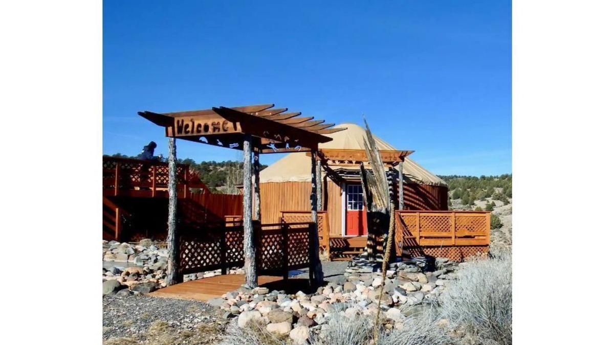 Panguitch Cabin | Bryce Canyon Deluxe Private Yurt