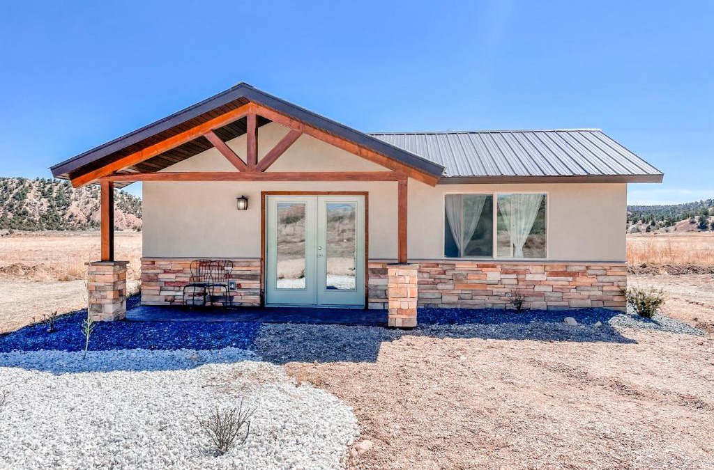 Kane County Cabin | Bryce Park Place, Holm Utah USA