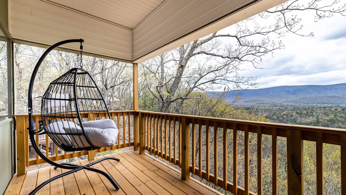 Mount Jackson House | Bryce Resort Retreat in Shenandoah w/Amazing Views