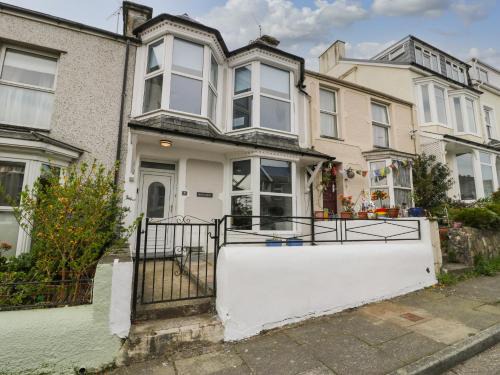 Borth-y-Gest House | Bryn Derfel