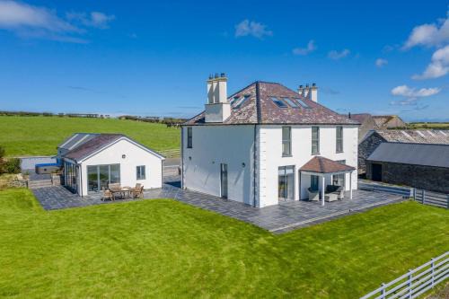 Elim House | Bryndeusant