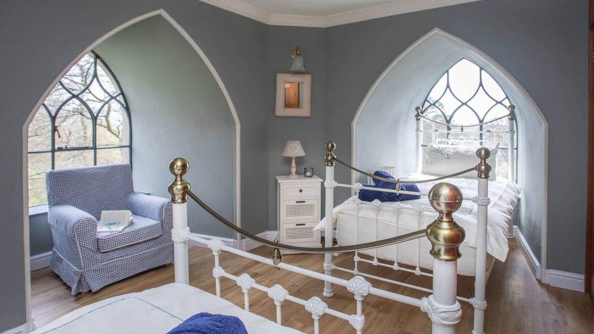 Garndolbenmaen Cottage | Brynkir Tower