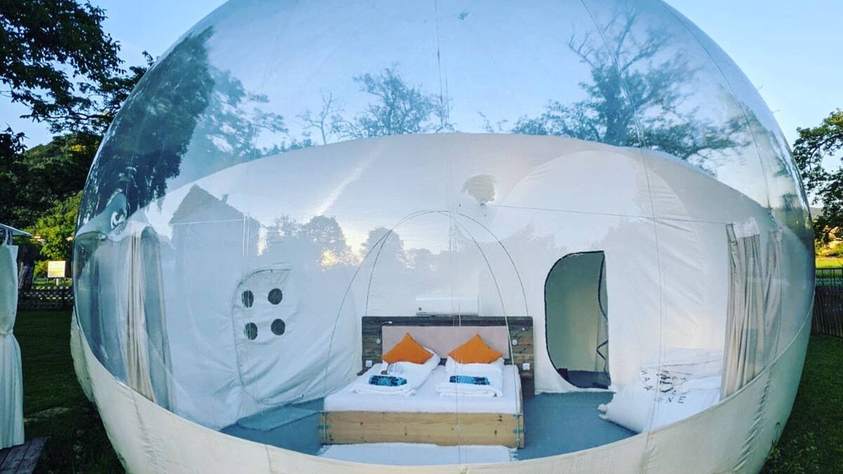 Steinbach am Attersee Cabin | Bubble Tent Hotel