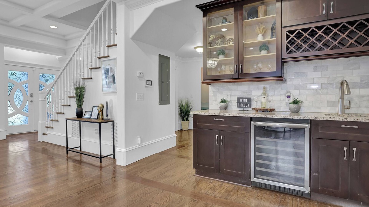 South Tuxedo Park House | Buckhead Dream Message Now for Summer Special