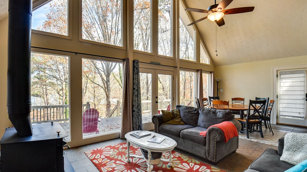 Buckhead House | Buckhead Home w/On-Site Lake Oconee Access!