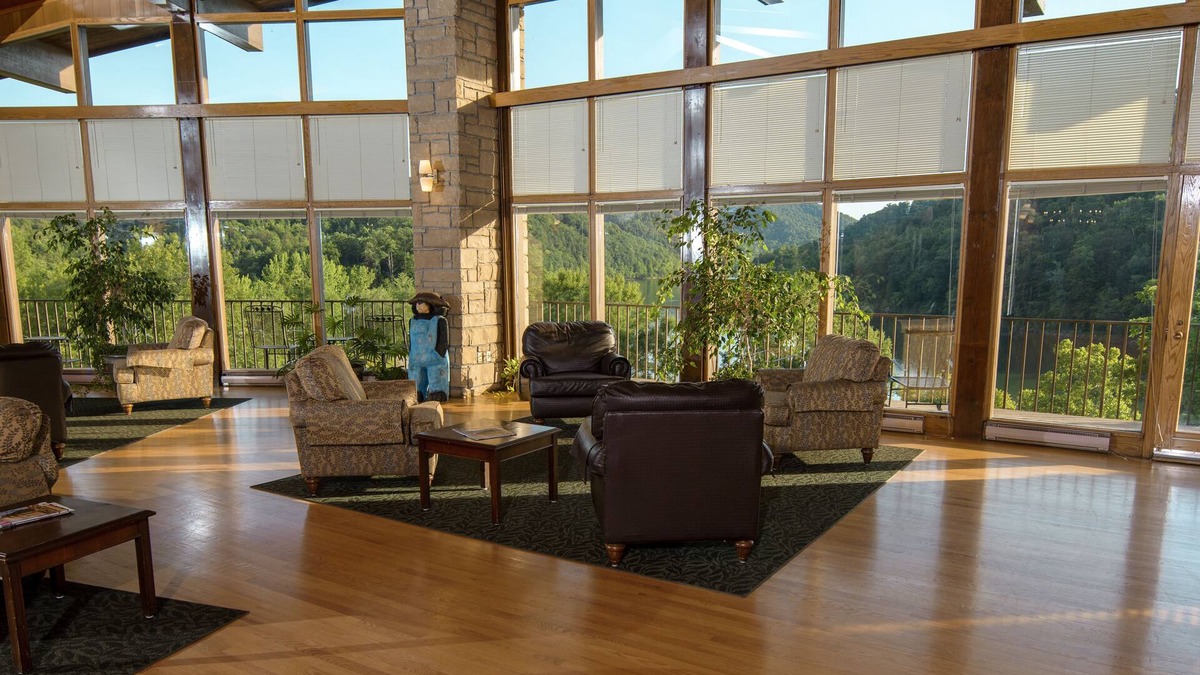 Gays Creek Hotel | Buckhorn Lake State Resort Park
