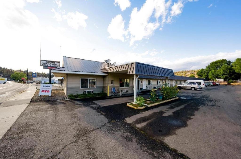 John Day Hotel | Budget 8 Motel