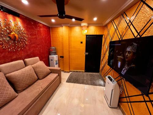 Kalina House | Budget Homestay in Kalina-Santacruz