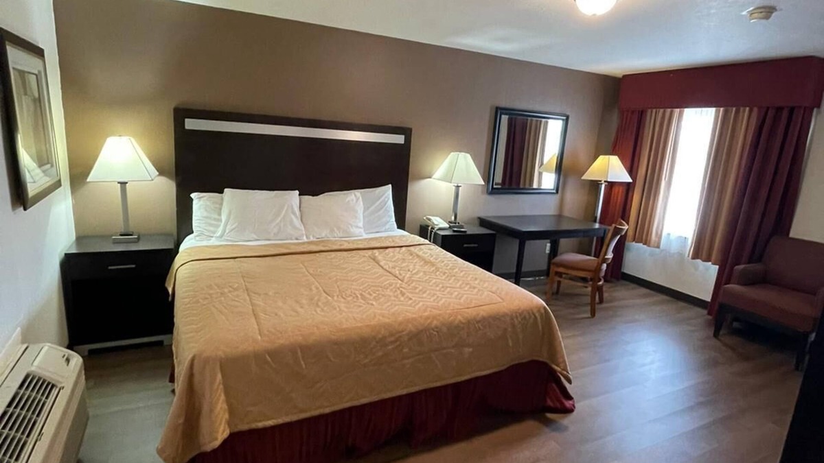 Princeton Hotel | Budget Inn