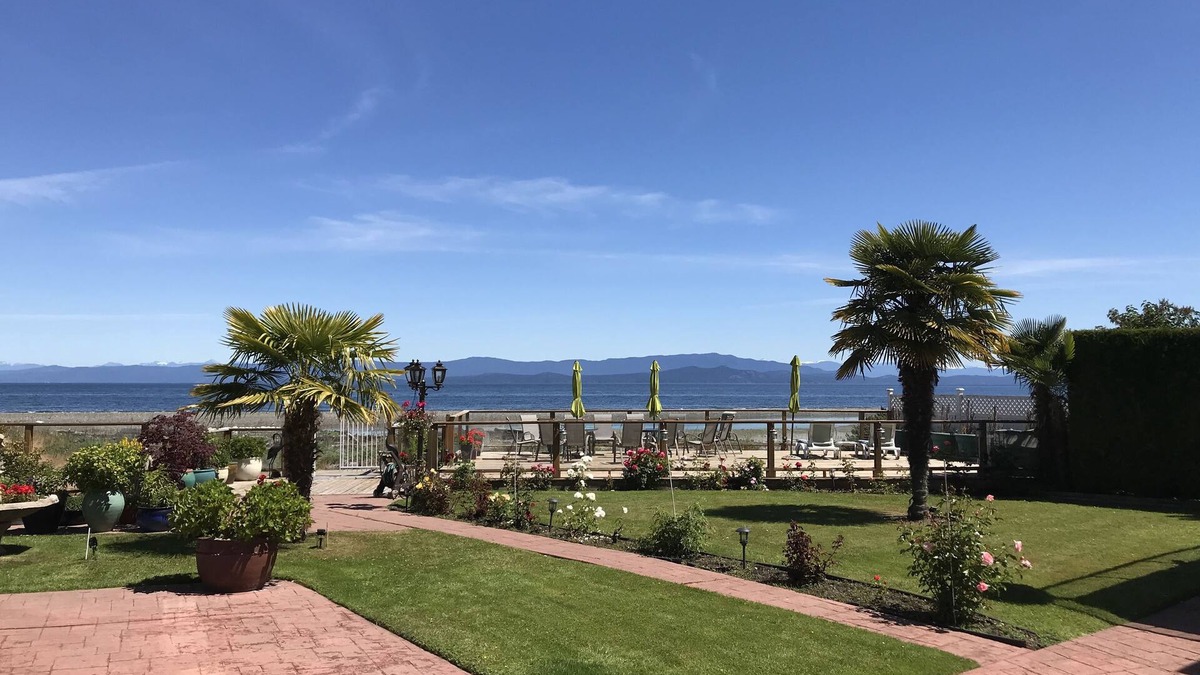 Regional District of Nanaimo Hotel | Buena Vista by the Sea