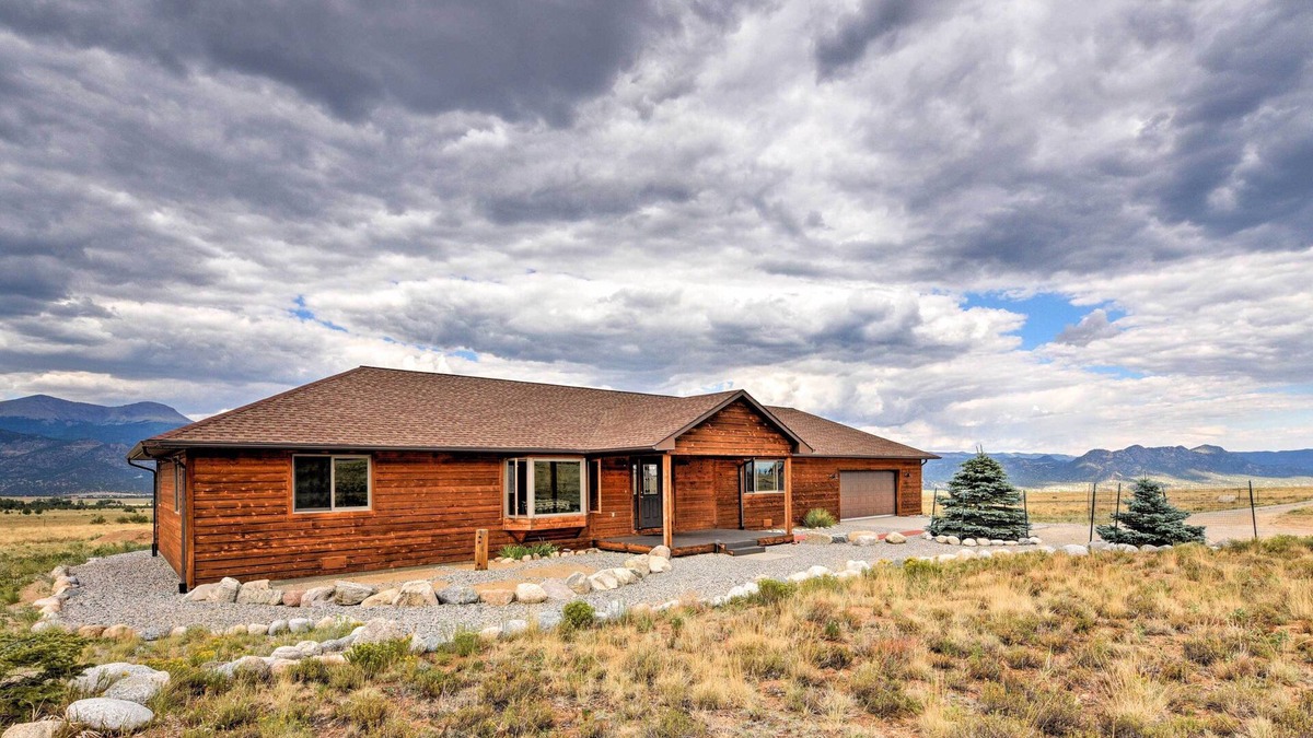 Buena Vista House | Buena Vista Home w/Stunning Views on ~ 7 Acres!