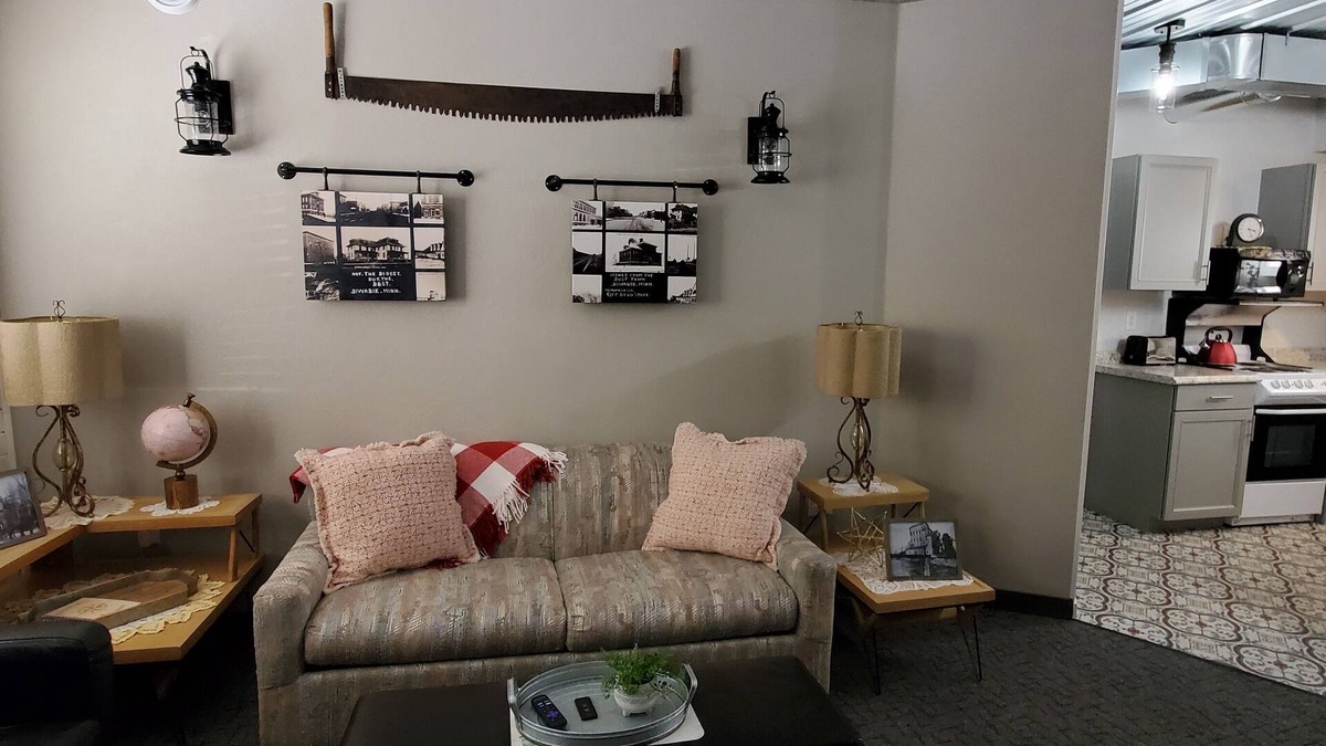 Biwabik Apartment | Building 108 NEW! Beautiful 1 Bedroom Apartment in a Great Location