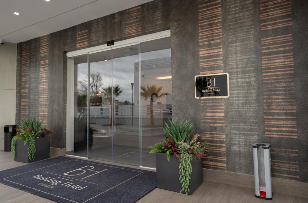 Carinaro Hotel | Building Hotel