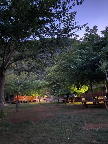 Sakës Other | Bujtina Liqeni i Shkopetit