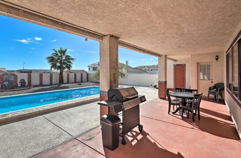 Sunridge Estates House | Bullhead City Home Tesla Charger about 3 Mi to River