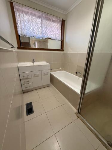 Bundoora House | Bundoora cozy room