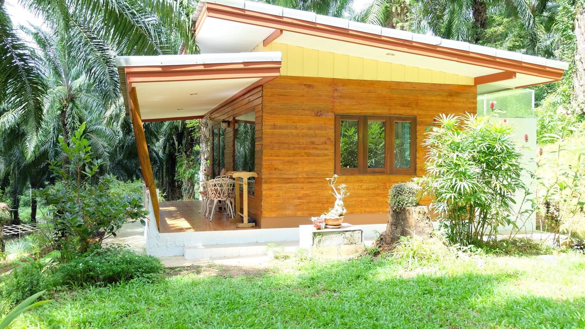 Khlong Thom House | Bungalow near Hot Spring Waterfall