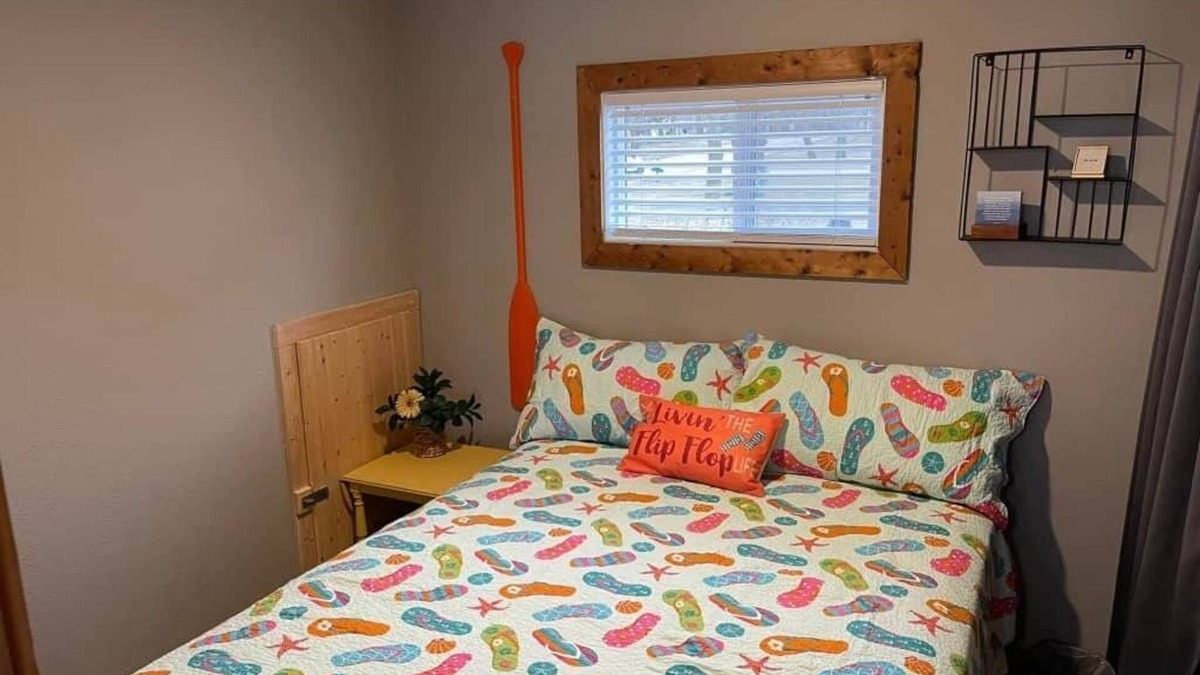 West Okoboji House | Bungalow 1: Beachin' Be Kind Bungalow