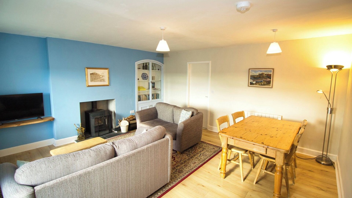 Berwick-upon-Tweed Cottage | Bungalow - 4 Beds 2 Baths - Dog Friendly - Walks