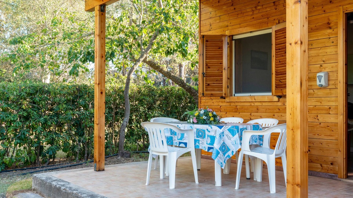 Otranto House | Bungalow 'Agriturismo Alimini- 3' with Private Terrace, Wi-Fi and Air Conditioning