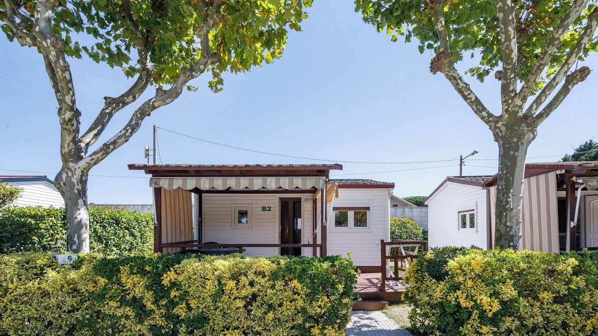 Balea House | Bungalow 'B1' with Private Pool, Private Terrace and Wi-Fi