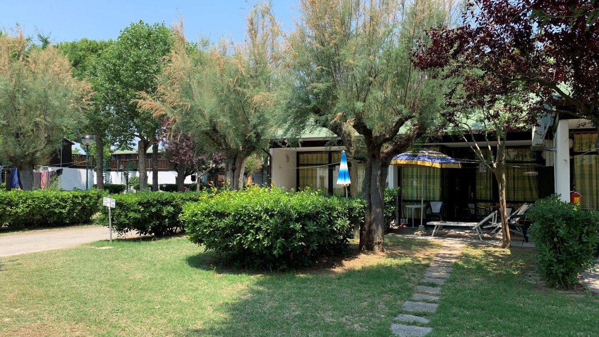 Casal Borsetti House | Bungalow by Interhome
