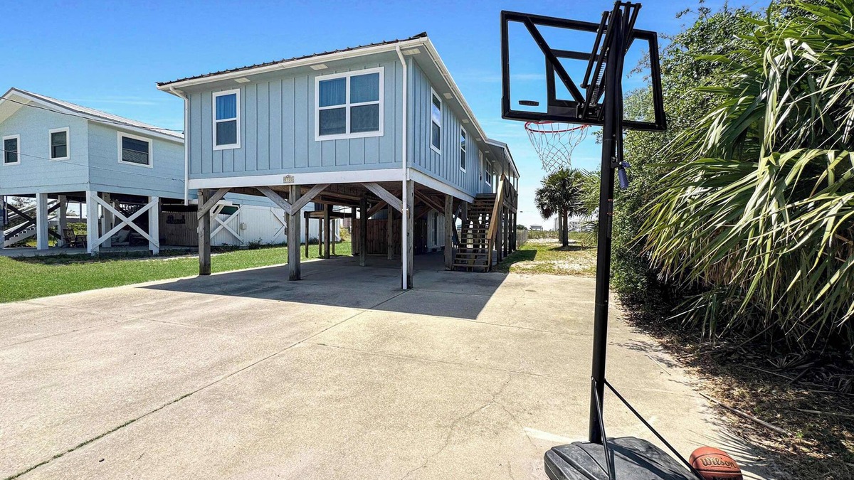 Fort Morgan Pines House | Bungalow by the Beach $400 FREE ACTIVITIES!