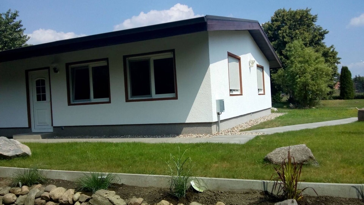 Plauerhagen House | Bungalow for 6 guests with 90m² in Barkhagen (160455)
