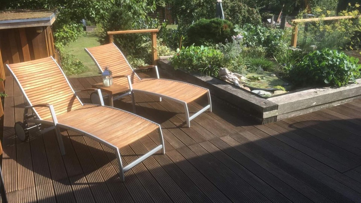 Ostorf Apartment | Bungalow im Schloßgarten - Bungalow Gartenblick