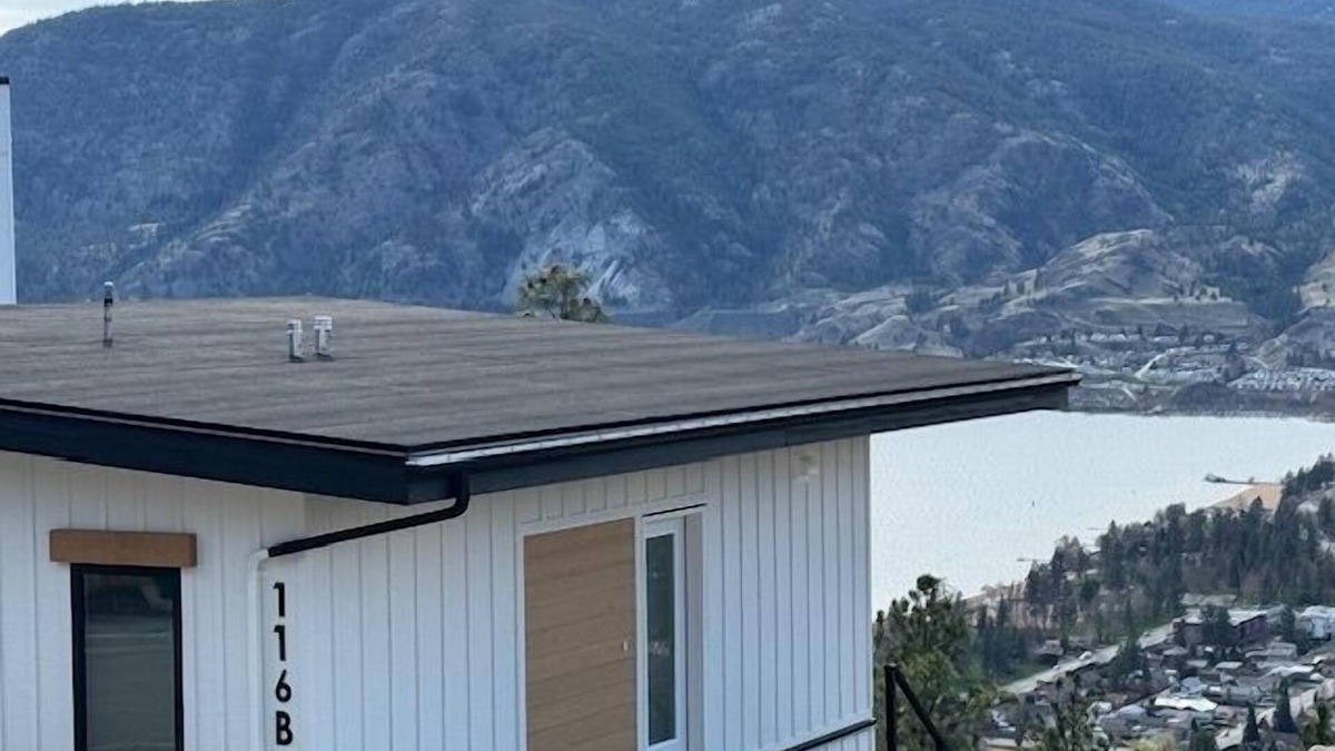 Okanagan-Similkameen House | Bungalow in the Bluffs
