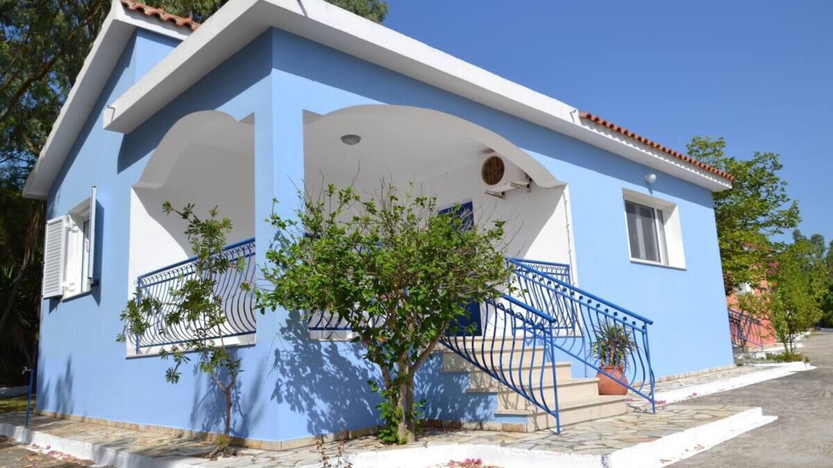 Leivathos House | Bungalow Kefalonia: 2 bedroom bungalows with lovely sea view