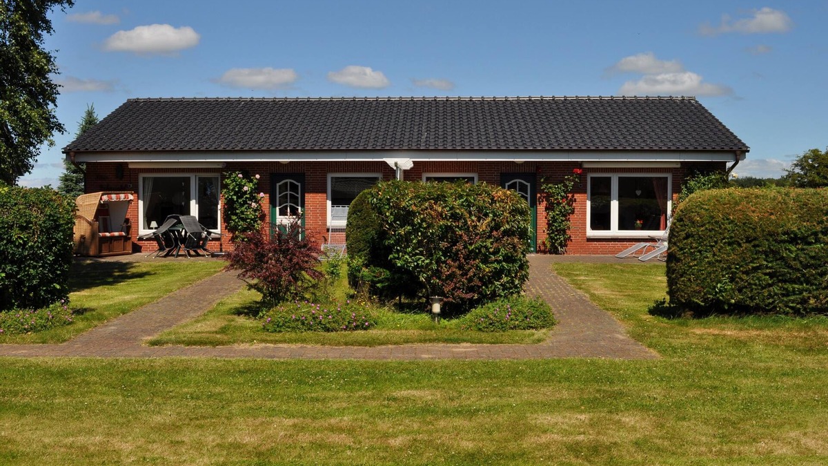 Alkersum House | Bungalow Ruhewinkel 1, very quiet location