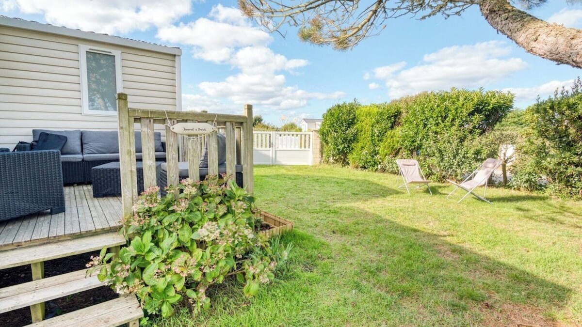 Guidel House | Bungalow, terrace, garden, 200m from the beach, by Groom*.