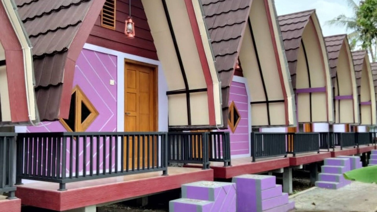 Kebumen Hotel | Bungalow Ungu Kebumen