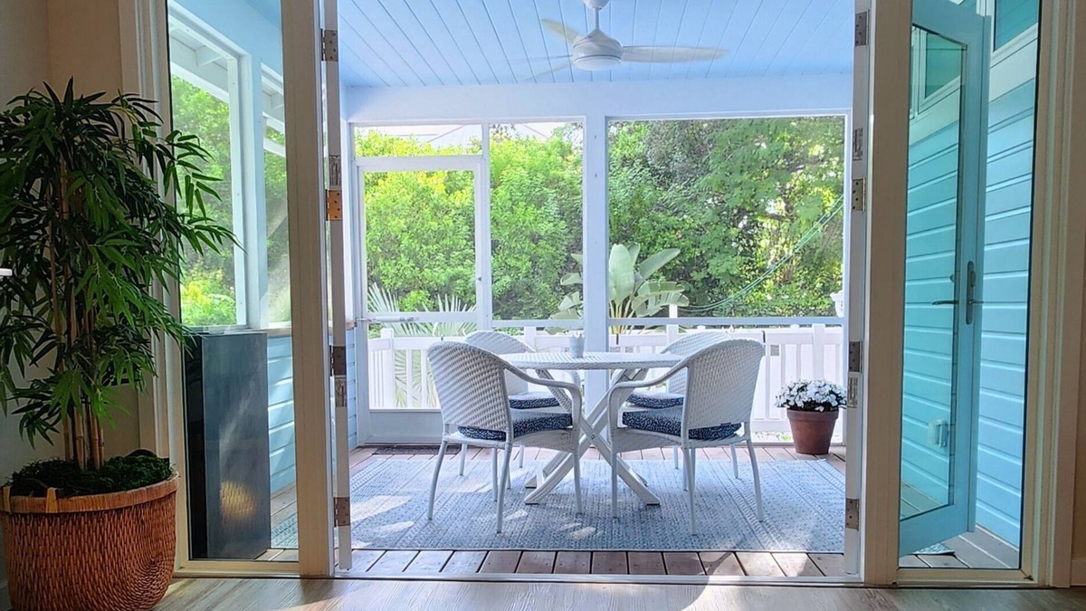 Laurel Park House | Bungalow with Private Guest Casita in Historic Downtown Sarasota