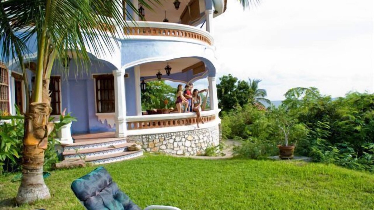 Brisas de Zicatela Hotel | Bungalows Santa Cruz