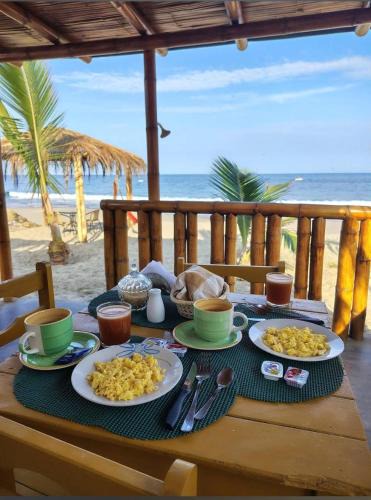 Punta Sal House | Bungalows Sol y Mar