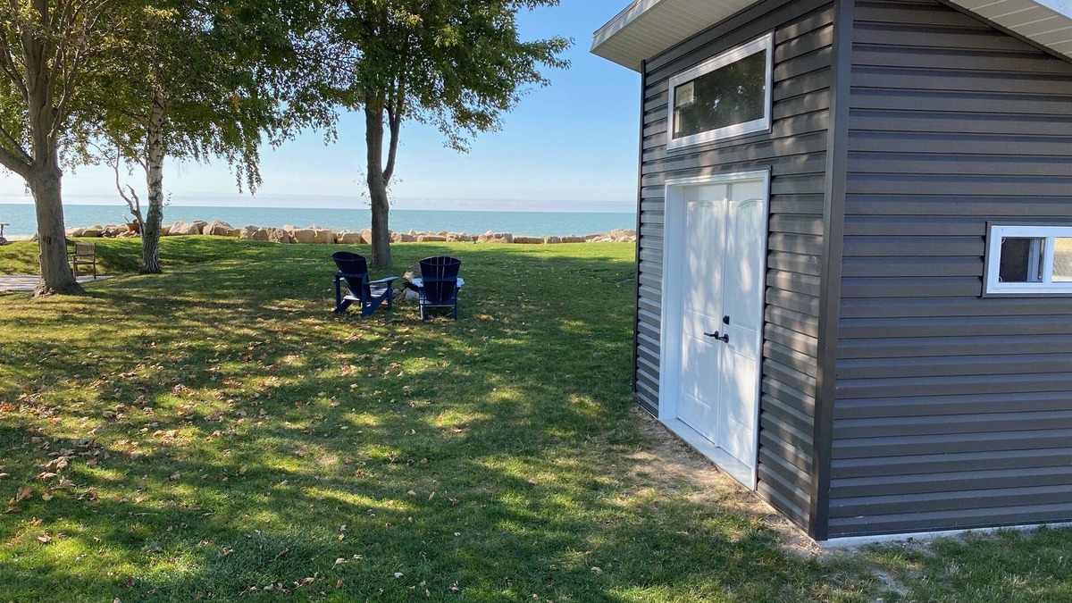 Leamington House | Bunker by the Bay - Perfect Couples Getaway