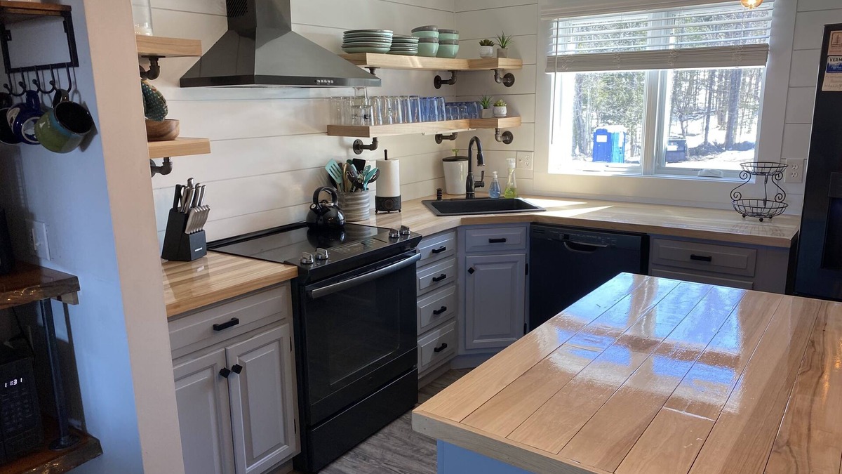 East Burke Condo | Burke Condo