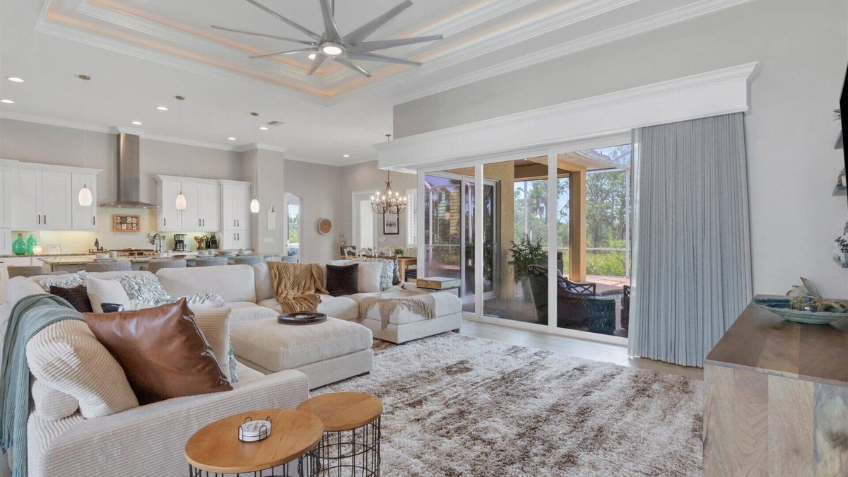 Burnt Store Isles House | Burnt Store Isles Luxury Canal Retreat - Private Pool + Spa + Outdoor Kitchen