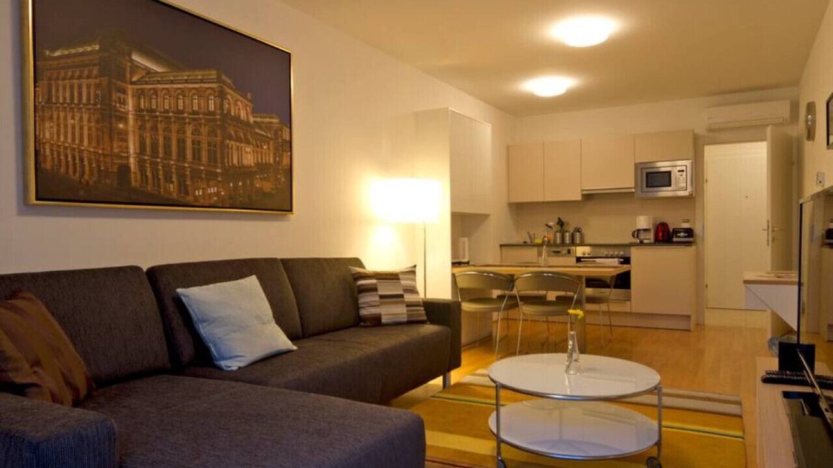 Schottenfeld Apartment | Business Balcony Apartment Neubau